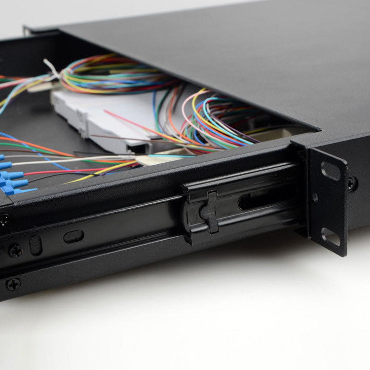 Port optique du tableau de connexions de fibre de FTTH ODF 48 tiroir de bâti de support de rail de glissière de 19 pouces